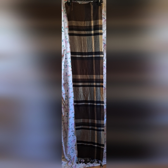 Vintage Burberry Brown & Tan Nova Plaid Cashmere Casual Prep Neutral Scarf Wrap - Picture 4 of 7